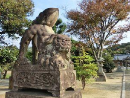 彌久賀神社の新しい唐獅子
